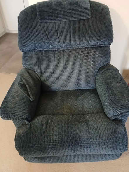 Photo of free Rocker/recliner (Meadowvale and 401 area) #1