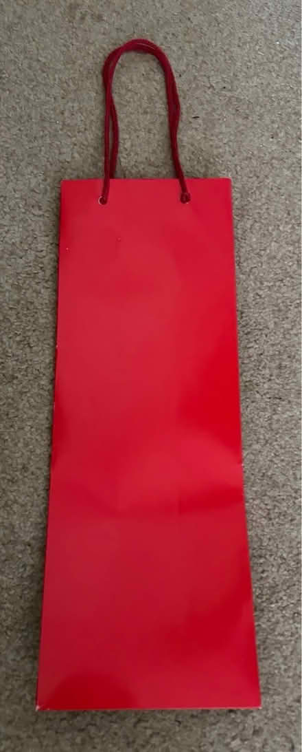Photo of free Bottle gift bag (SM1) #1