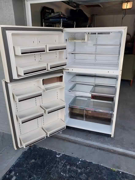 Photo of free Working Refrigerator (Sunrise) #2