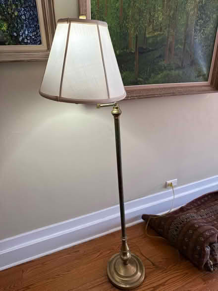 Photo of free Standing lamp (Riverdale, Bronx, New York) #1