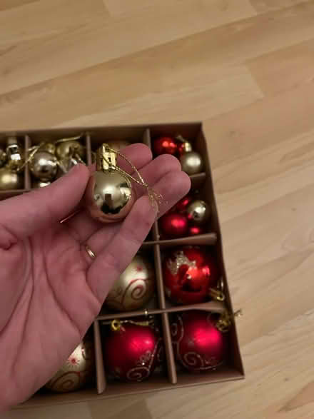 Photo of free Christmas ornament (SE1) #3