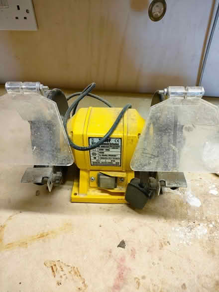 Photo of free Wolf 150mm bench grinder (Wallingford OX10) #1