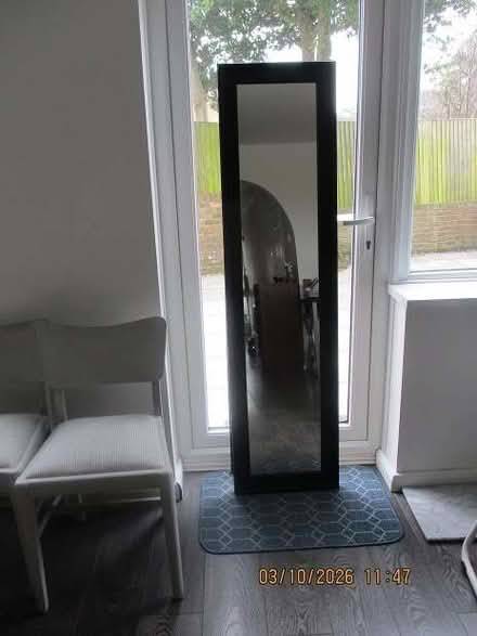 Photo of free Mirror (CT11) #1