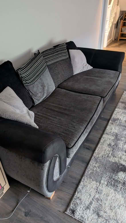 Photo of free Sofa (Pin Green SG1) #4