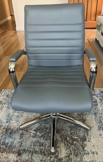 Photo of free office chair -- needs wheels (NE Pleasanton) #1
