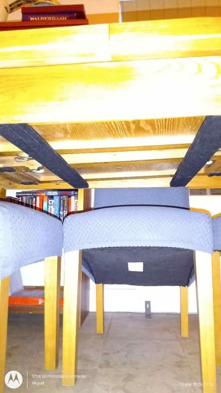 Photo of free Oak table and chairs (Woodley RG5) #3