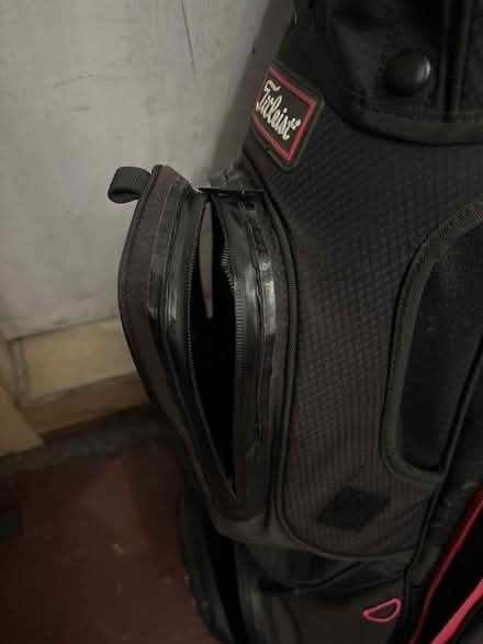 Photo of free Golf bag - 1 broken zip (Dean EH4) #2