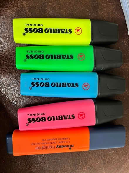 Photo of free Set of highlighters (CM12) #2