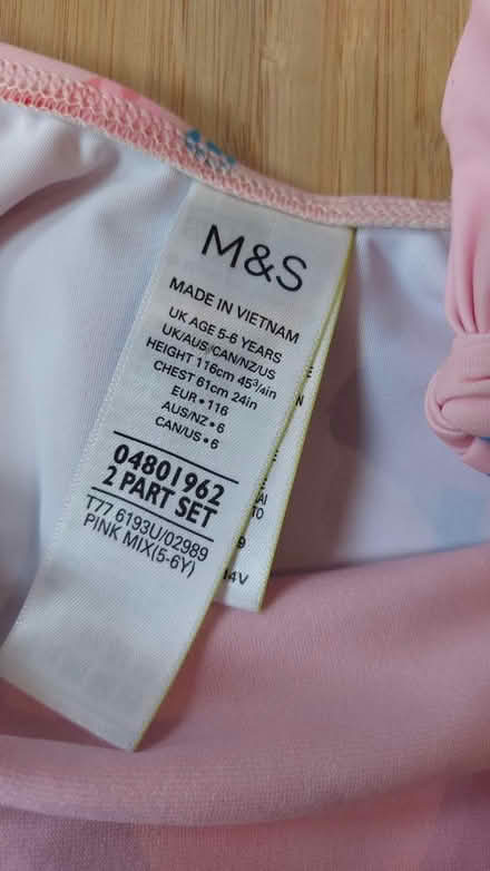 Photo of free Girls swimsuits x4 age 4-5 (Kingston KT1) #3