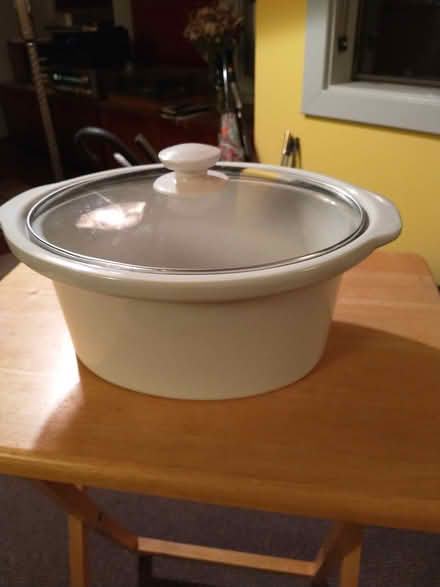 Photo of free Glass Casserole with lid (NE Seattle/Ravenna/UD) #3
