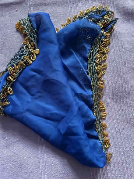 Photo of free Egyptian embroidered caftan and headscarf (Barkham RG41) #3