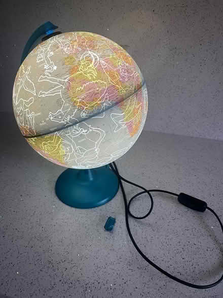 Photo of free Globe (BA2) #1