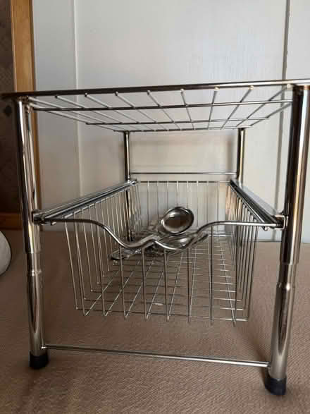 Photo of free Kitchen organizer and utensils (Chesterbrook Rd & N Albemarle) #2