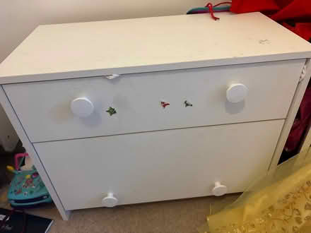 Photo of free Chester draws and side table (CR7 Thornton Heath) #1