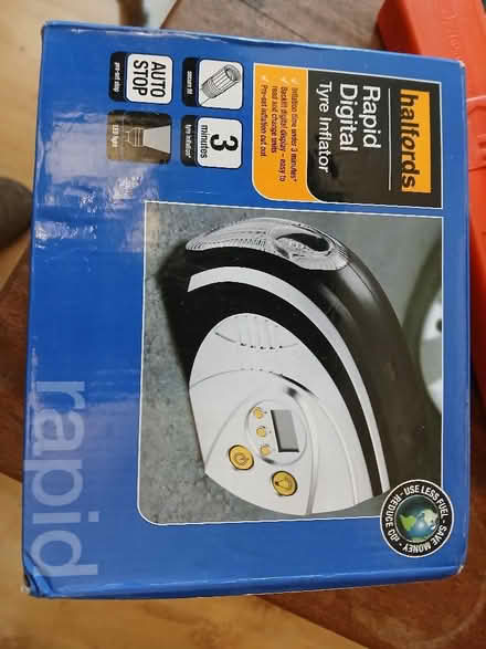 Photo of free Tyre inflater/pump (Woodside SE25) #1