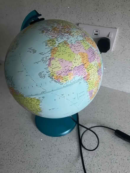 Photo of free Globe (BA2) #2