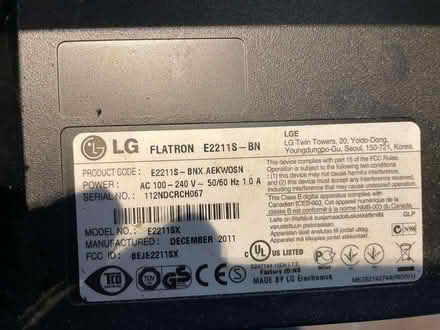 Photo of free LG 22 inch monitors x 8 (Woodingdean BN2) #2