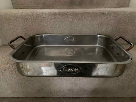 Photo of free Large Swan roasting tray and tray (Woodseats S8) #2