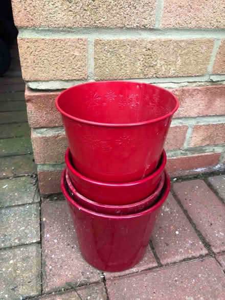 Photo of free Metal plant pots (red) x 4 (Whitehill SG4) #1