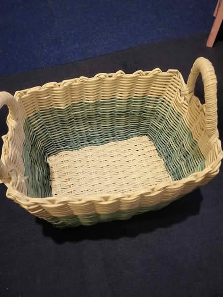 Photo of free Little basket (WV11) #1