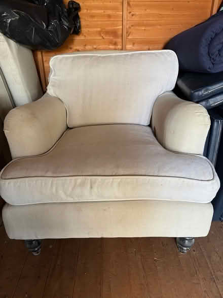 Photo of free Armchair (Binfield Heath RG9) #2