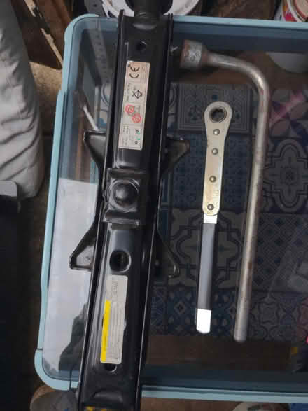 Photo of free Car jack (Syon Lane TW7) #1
