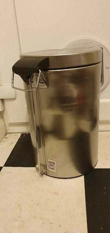 Photo of free Kitchen peddle bin. Brabantia (Hartington Road BN2) #2