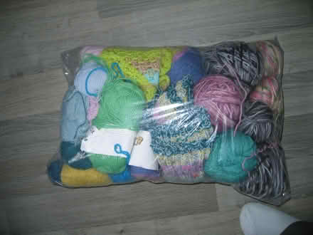 Photo of free Mized yarn oddments (Droitwich WR9) #2