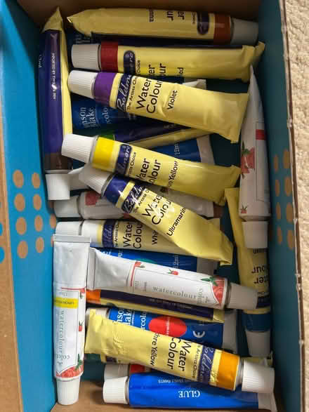 Photo of free Watercolour tubes (RG7 3HY) #1