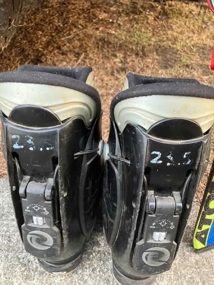 Photo of free 130 Atomic skis and boits (Wingdale) #4