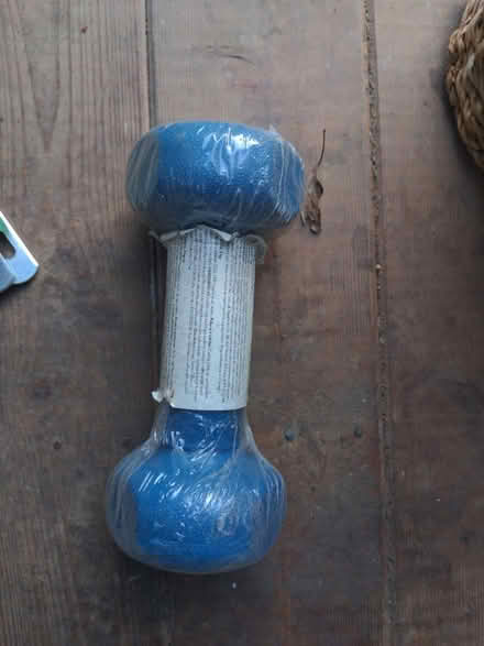 Photo of free 3kg dumbbell (Syon Lane TW7) #1