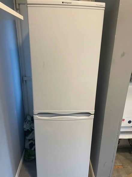 Photo of free Hot point freestanding fridge/ freezer (Old Woking GU22) #1