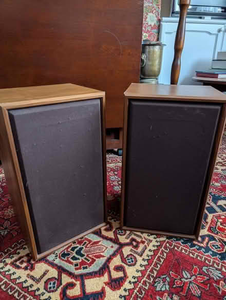 Photo of free Hifi Speakers pair (CH44 Wallasey) #1