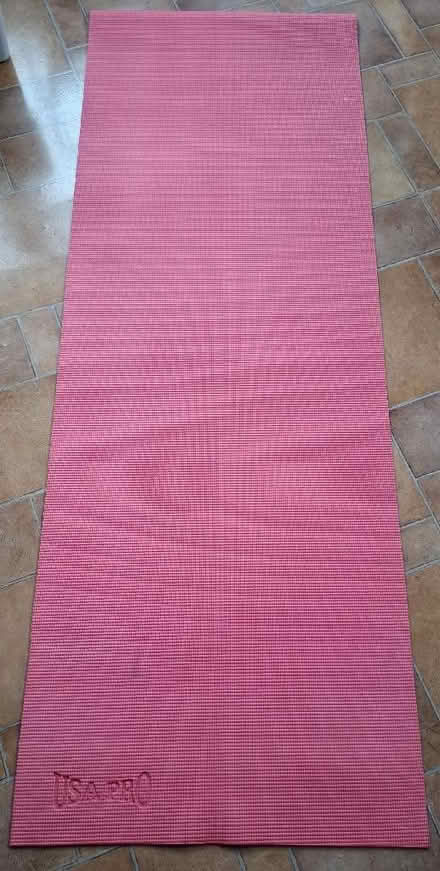 Photo of free USA Pro foam yoga mat (Eastbourne BN20) #1