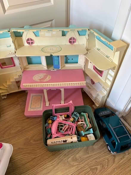 Photo of free Dolls house plus accessories (Gracemount EH16) #4