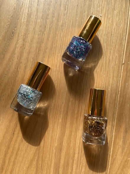 Photo of free Glitter nail polish (SE14) #1