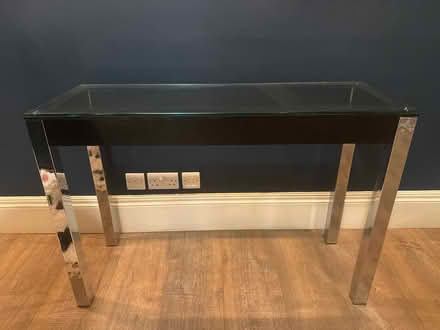 Photo of free Console Table in Glass and Mirror (N4) #2