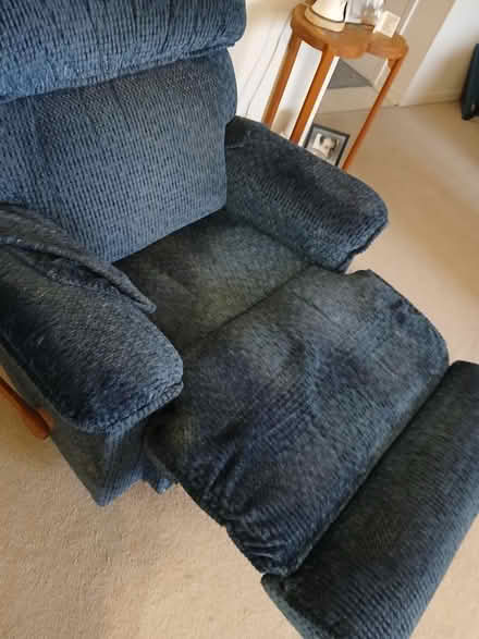 Photo of free Rocker/recliner (Meadowvale and 401 area) #4
