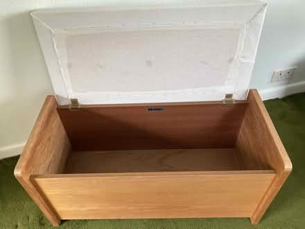 Photo of free Ottoman (S10 Crosspool) #2