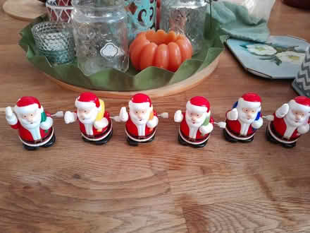 Photo of free Wind up father Christmas toys (Earley RG6) #1