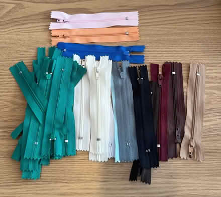 Photo of free Approx 30 zips - various colours (New Eltham SE9) #1