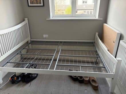 Photo of free 4foot 6 inches Double bed frame (D 15) #4