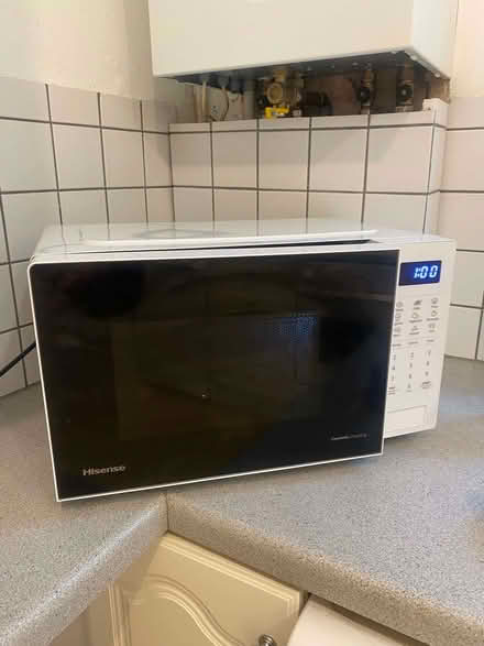 Photo of free Microwave (West Brompton SW10) #1