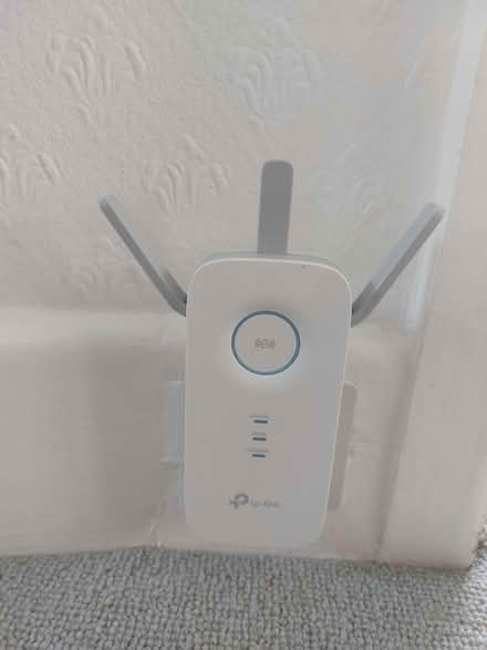 Photo of free tp link wi fi range extender (BH6) #3