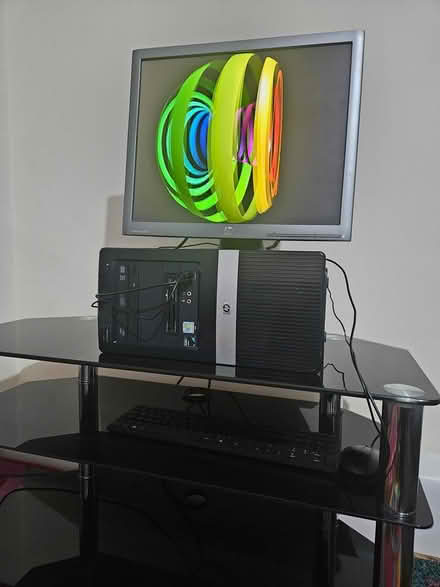 Photo of free HP Computer System - CPU & Monitor (Eccles, M30) #2