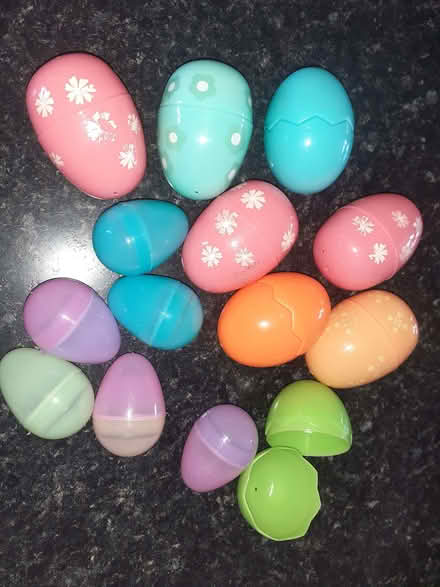 Photo of free Fillable Plastic Easter Eggs (Kingsway) #1