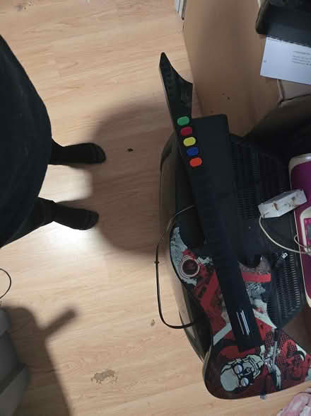 Photo of free Guitar Hero (NE Heights- JT & Montgomery) #1