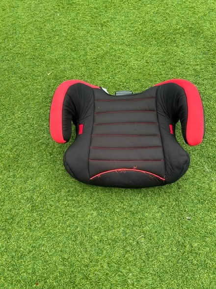 Photo of free Car booster seat (Stanway CO3) #1