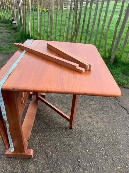 Photo of free Drop leaves table (IP9 Tattingstone IP9) #1