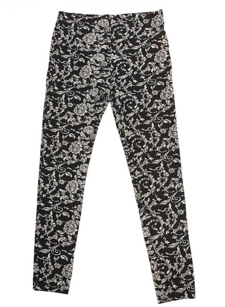 Photo of free Connection 18 Woman’s Leggings (Brooklyn Storage) #1